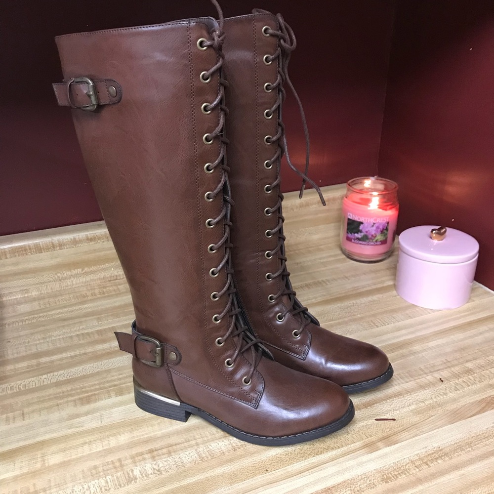 ⛔SOLD⛔️Wanted boots!🤩